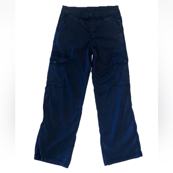 American Eagle Women’s Mid Rise Baggy Wide Leg Cargo Pants Sz 2 - Picture 2 of 8